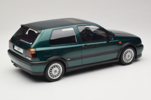 Volkswagen Golf Mk3 VR6 Carat Dragon Green Otto 1:12 G099 Gyanta – 2. kép a 6-ből