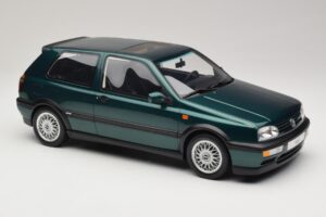 Volkswagen Golf Mk3 VR6 Carat Dragon Green Otto 1:12 G099 Gyanta – 4. kép a 6-ből