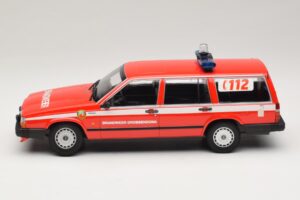 Volvo 740 GL Kombi Brandweer Grobbendonk Minichamps 1:18 155171795 Fém – 3. kép a 6-ből