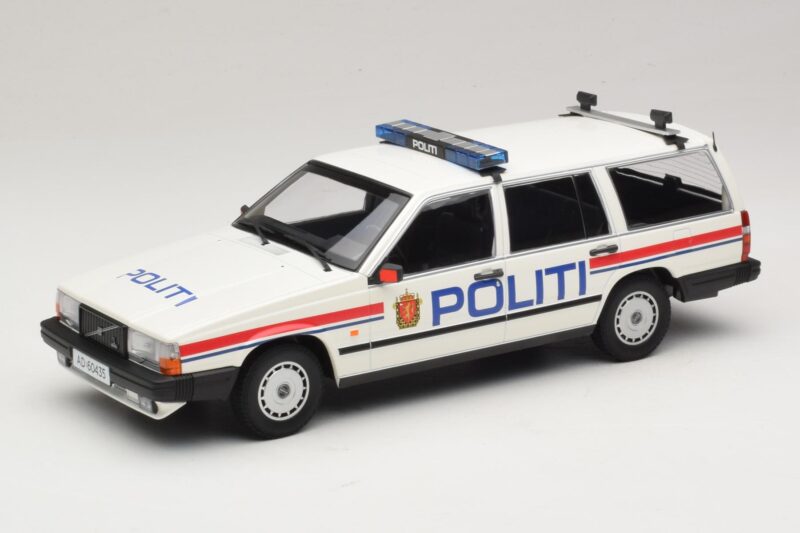 Volvo 740 GL Kombi Politi Norway Minichamps 1:18 155171796 Fém