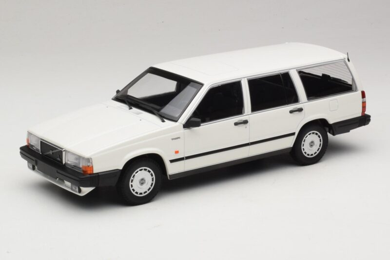 Volvo 740 GL Kombi Fehér Minichamps 1:18 155171772 Fém