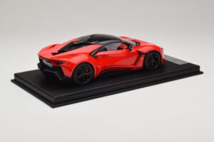 W Motors Fenyr Supersport Piros SophiArt 1:18 SA003-06 Gyanta – 2. kép a 6-ből