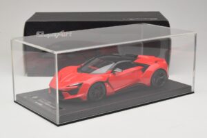 W Motors Fenyr Supersport Piros SophiArt 1:18 SA003-06 Gyanta – 6. kép a 6-ből