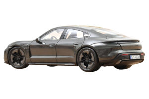 Porsche Taycan Turbo S Slate Grey Neo Norev 1:18 187654 Fém – 3. kép a 5-ből