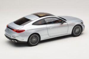 Mercedes CLE C236 Kupé Hightech Silver Norev 1:18 183939 Fém – 3. kép a 8-ből