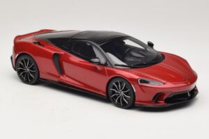 McLaren GTS Piros GT Spirit 1:18 GT971 Gyanta – 4. kép a 6-ből
