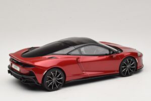McLaren GTS Piros GT Spirit 1:18 GT971 Gyanta – 2. kép a 6-ből