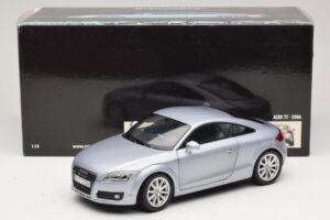 Audi TT 8N Silverblue Metallic Minichamps 1:18 100015020 Fém – 8. kép a 8-ből