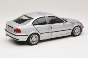 BMW 3-Series E46 6-Cylinder Ezüst UT Models 1:18 20512 Fém – 2. kép a 6-ből