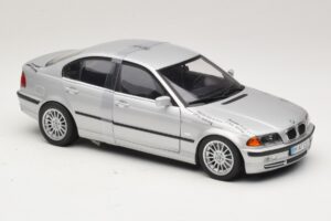 BMW 3-Series E46 6-Cylinder Ezüst UT Models 1:18 20512 Fém – 4. kép a 6-ből