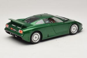 Bugatti EB110 Zöld Metálfényű Bburago 1:18 3003 Fém – 3. kép a 8-ből