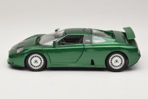 Bugatti EB110 Zöld Metálfényű Bburago 1:18 3003 Fém – 4. kép a 8-ből