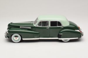 Cadillac Fleetwood Series 60 Special Zöld MCG 1:18 MCG18657 Fém – 3. kép a 6-ből