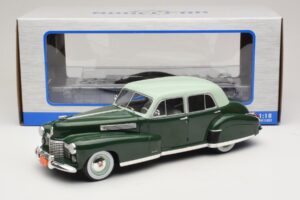 Cadillac Fleetwood Series 60 Special Zöld MCG 1:18 MCG18657 Fém – 6. kép a 6-ből