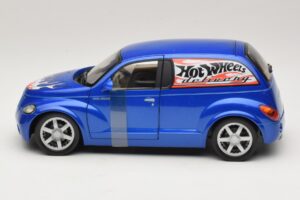 Chrysler PT Cruiser Szállító Kék Hot Wheels 1:18 29616 Fém – 3. kép a 7-ből