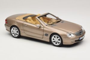 Mercedes SL500 R230 Travertine Beige Norev 1:18 183843 Fém – 7. kép a 9-ből