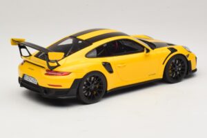 Porsche 911 GT2 RS 991.2 Nurburgring Lap Record Sárga GT Spirit 1:18 GT972 Gyanta – 2. kép a 6-ből