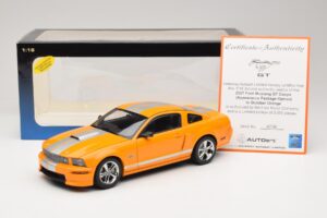 Ford Mustang GT S197 Grabber Orange Metallic AUTOart 1:18 73117-A1 Fém – 8. kép a 8-ből