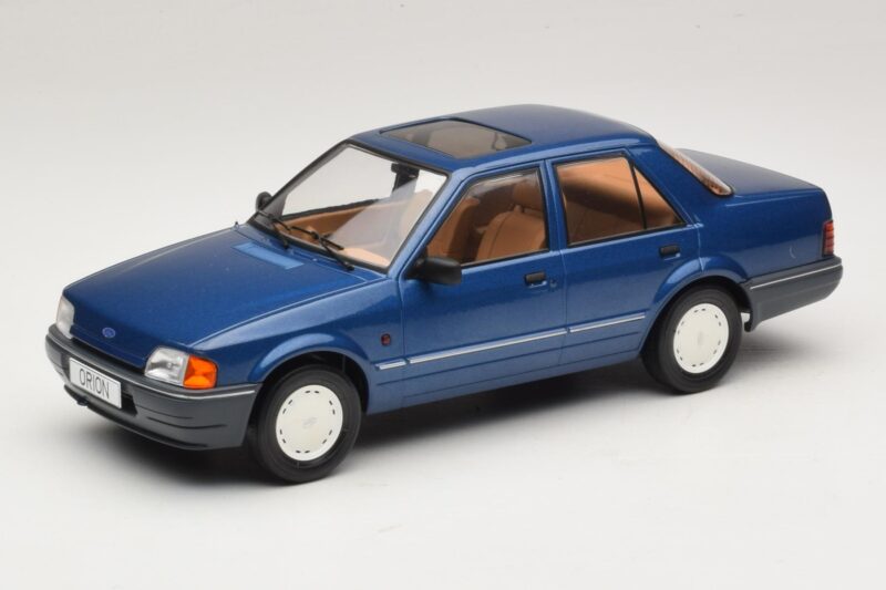 Ford Orion Mk2 1.6i Metallic Blue MCG 1:18 MCG18490 Fém