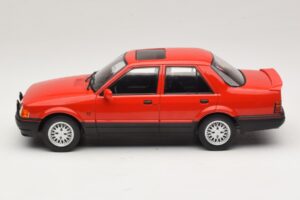 Ford Orion Mk2 1600E Piros MCG 1:18 MCG18488 Fém – 3. kép a 6-ből