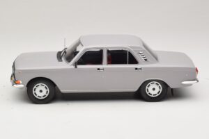 GAZ Volga GAZ-24-10 Szürke MCG 1:18 MCG18016 Fém – 3. kép a 6-ből