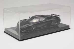Koenigsegg Regera Fekete Karbon Csomag Bézs Belső Tér FrontiArt 1:18 REMC042 Gyanta – 6. kép a 7-ből
