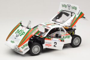 Lancia 037 #2 A. Bettega / M. Perissinot Rally San Marino 1984 Kyosho 1:18 08306F Fém – 2. kép a 8-ből