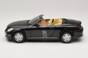 Lexus SC430 Kabrió Fekete Motormax 1:18 73119 Fém – 3. kép a 6-ből