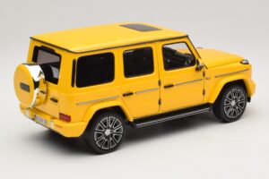Mercedes G-Class W465 Sun Yellow Norev 1:18 183038 Fém – 2. kép a 6-ből