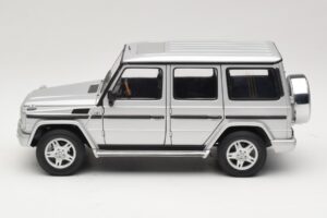 Mercedes G500 W463 LWB Kereskedői Kiadás Ezüst AUTOart 1:18 B66962142 Fém – 4. kép a 8-ből