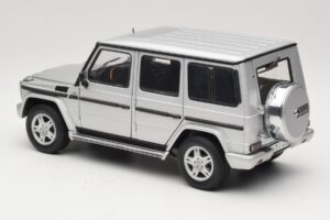 Mercedes G500 W463 LWB Kereskedői Kiadás Ezüst AUTOart 1:18 B66962142 Fém – 7. kép a 8-ből