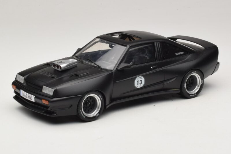 Opel Manta B Custom Matt Fekete Kenwood MCG 1:18 Opel Manta B Custom Matt Fekete Kenwood MCG 1:18 MCG18095 Fém