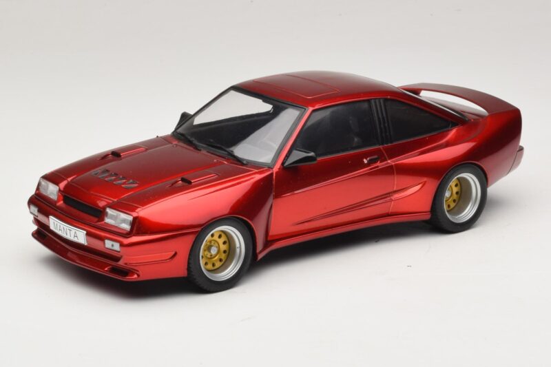 Opel Manta B Mattig Piros MCG 1:18 Opel Manta B Mattig Piros MCG 1:18 MCG18265 Fém
