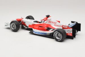 Panasonic Toyota Racing TF106 #11 J. Trulli 2006 Minichamps 1:18 AM59558L Fém – 5. kép a 7-ből