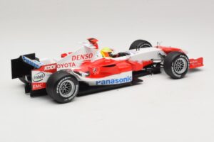 Panasonic Toyota Racing TF106 #12 R. Schumacher Presentation 2006 Minichamps 1:18 AM59553G Fém – 2. kép a 6-ből