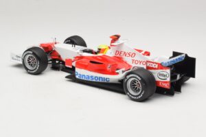 Panasonic Toyota Racing TF106 #12 R. Schumacher Presentation 2006 Minichamps 1:18 AM59553G Fém – 5. kép a 6-ből