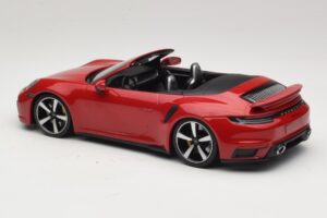 Porsche 911 992 Turbo S Kabrió Sötétpiros Minichamps 1:18 PORSCHE007 Fém – 5. kép a 6-ből