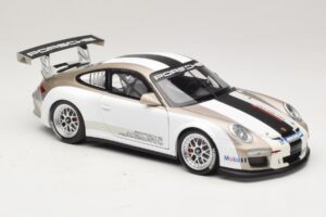 Porsche 911 997 GT3 Cup Fehér Csíkokkal 2008 Minichamps 1:18 WAP0210130C Fém – 6. kép a 8-ből