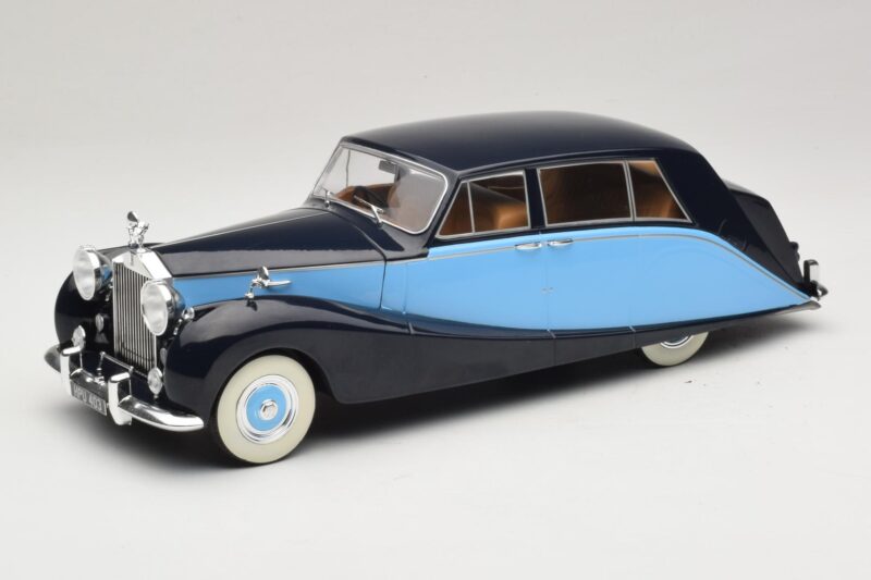 Rolls-Royce Silver Wraith Empress by Hooper Fekete & Sötétkék MCG 1:18 MCG18051 Fém