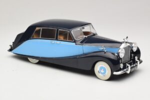 Rolls-Royce Silver Wraith Empress by Hooper Fekete & Sötétkék MCG 1:18 MCG18051 Fém – 4. kép a 6-ből