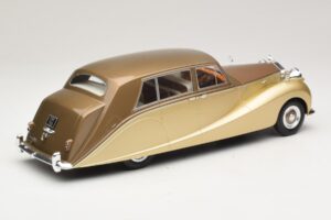 Rolls-Royce Silver Wraith Empress by Hooper Barna & Arany MCG 1:18 MCG18000 Fém – 2. kép a 6-ből