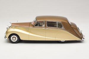 Rolls-Royce Silver Wraith Empress by Hooper Barna & Arany MCG 1:18 MCG18000 Fém – 3. kép a 6-ből