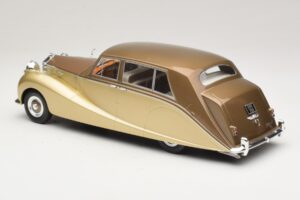Rolls-Royce Silver Wraith Empress by Hooper Barna & Arany MCG 1:18 MCG18000 Fém – 5. kép a 6-ből