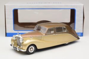 Rolls-Royce Silver Wraith Empress by Hooper Barna & Arany MCG 1:18 MCG18000 Fém – 6. kép a 6-ből
