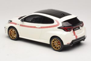 Toyota GR Yaris TGR Italy Limitált Kiadás Pure White Otto 1:18 OT1183 Gyanta – 5. kép a 6-ből