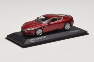 Aston Martin DB9 Piros Metál Minichamps 1:43 400137340 Fém – 2. kép a 4-ből
