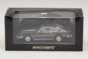 Aston Martin DBS On Her Majesty's Secret Service Csere Doboz Minichamps 1:43 436137600-R1 Fém – 4. kép a 4-ből
