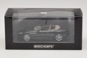 Aston Martin DBS Volante Fekete Metál Minichamps 1:43 400137930 Fém – 4. kép a 4-ből