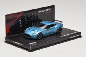 Aston Martin V12 Zagato Alba Blue Minichamps 1:43 437137222 Fém – 2. kép a 5-ből