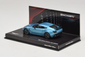 Aston Martin V12 Zagato Alba Blue Minichamps 1:43 437137222 Fém – 3. kép a 5-ből